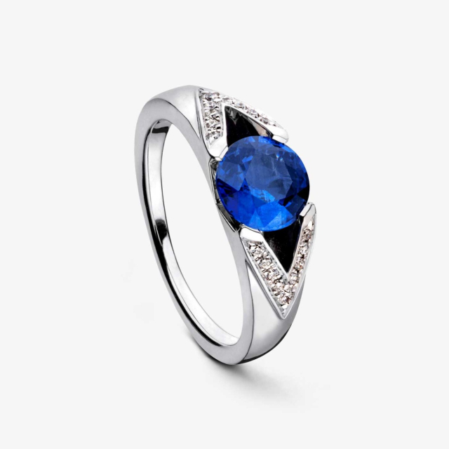 White Gold 6.5 mm Victoire Sapphire Solitaire Ring