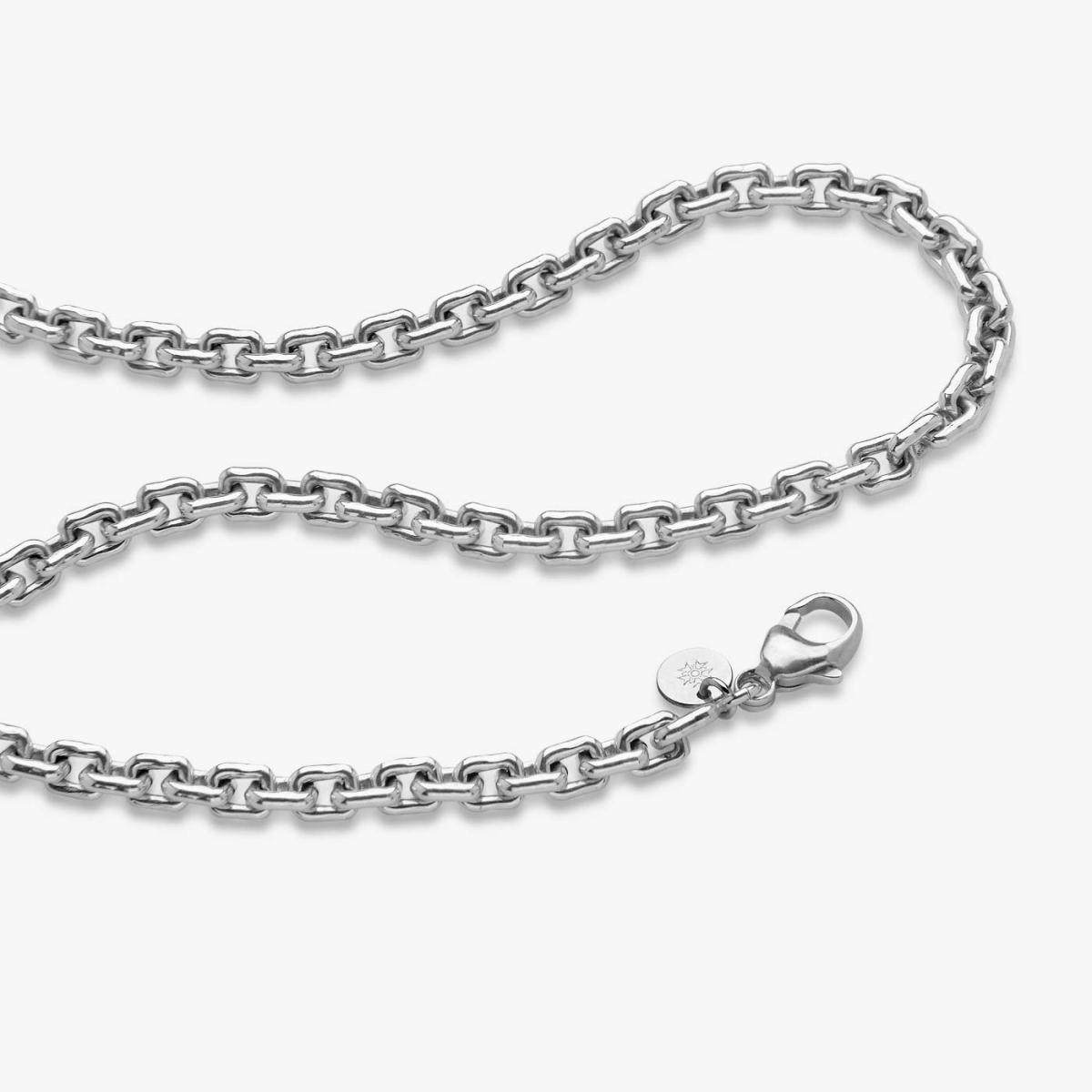 Silver Rectangular Mesh Chain - 55 Cm, view of clasp and pastille