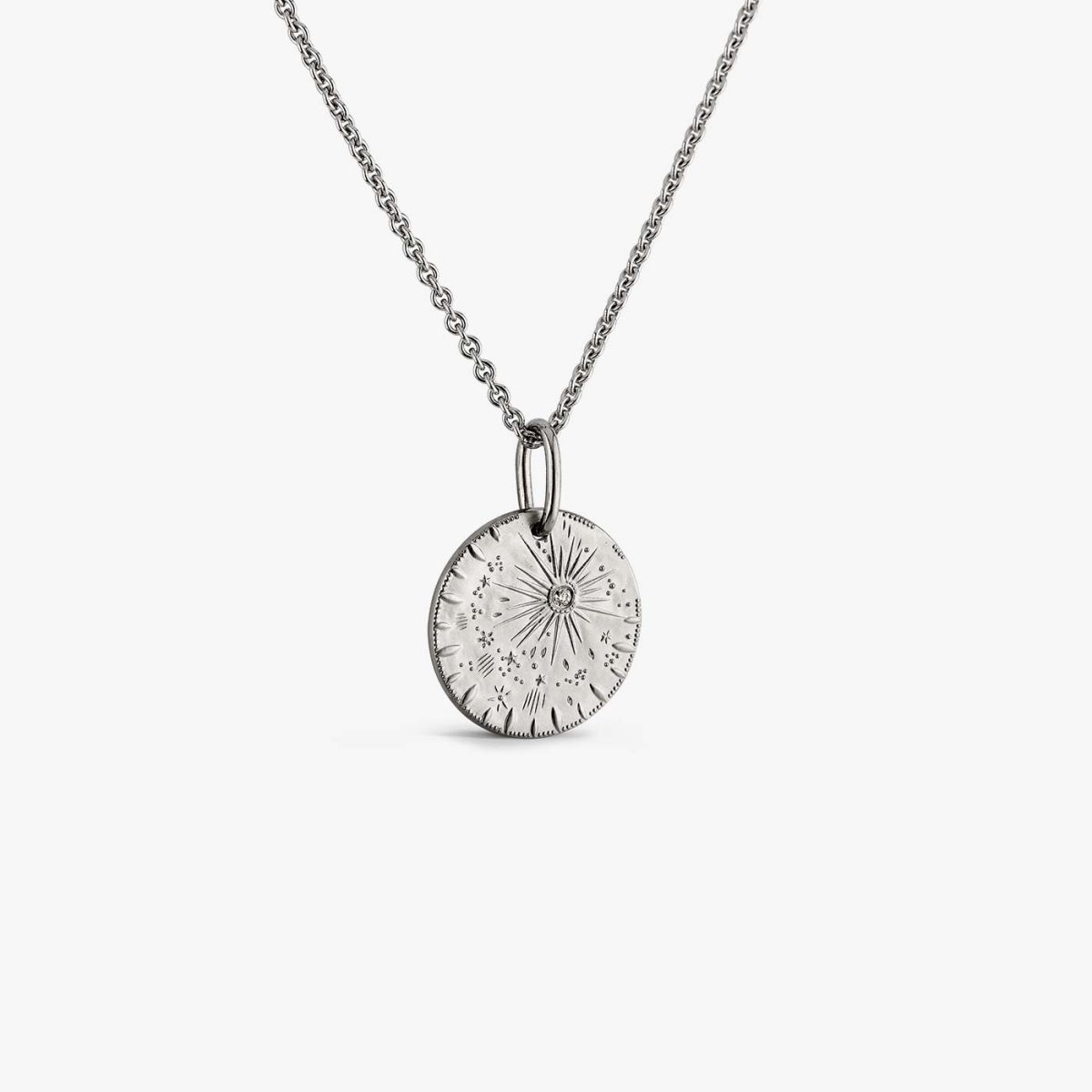 Médaille Pluie D'étoiles en or blanc et diamant, 18mm, vue sur chaîne