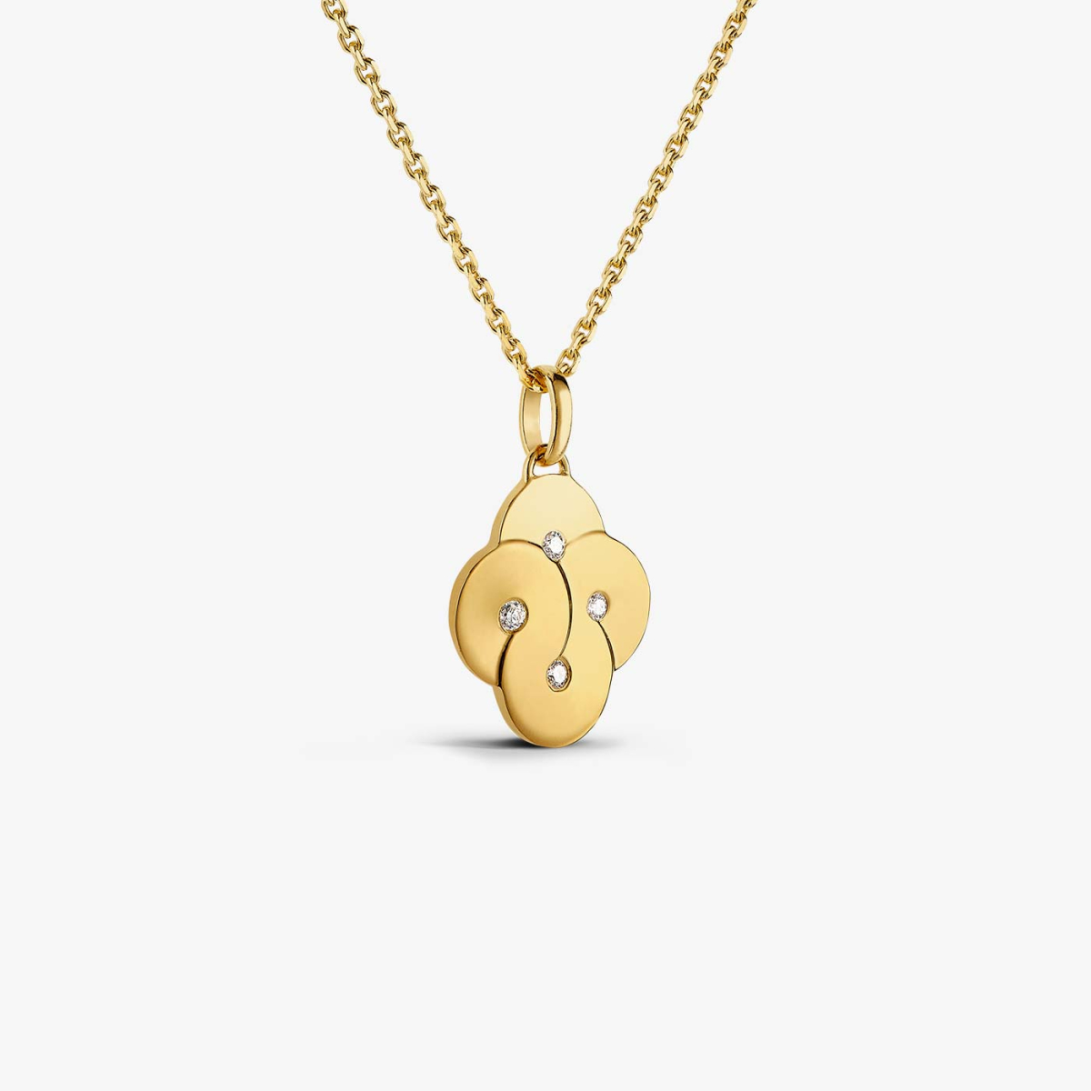 Yellow gold & 4 diamonds pendant, Enlacé collection, necklace view